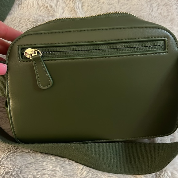 EUC Lululemon Everywhere Belt Bag Cactus Leather Alternative - Barack Green - Picture 8 of 8
